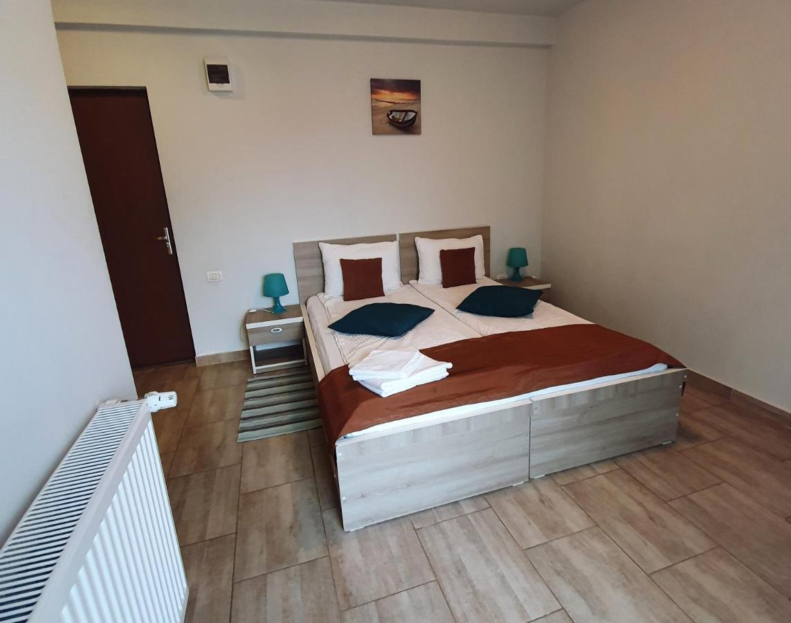 Sunny Family Vila Constanta Hotel Екстериор снимка