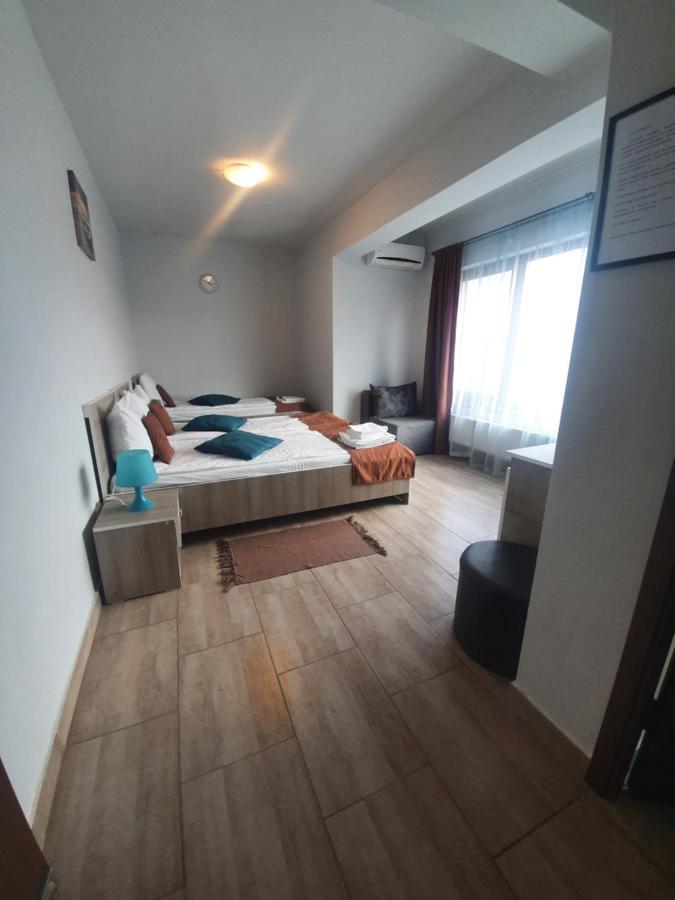 Sunny Family Vila Constanta Hotel Екстериор снимка