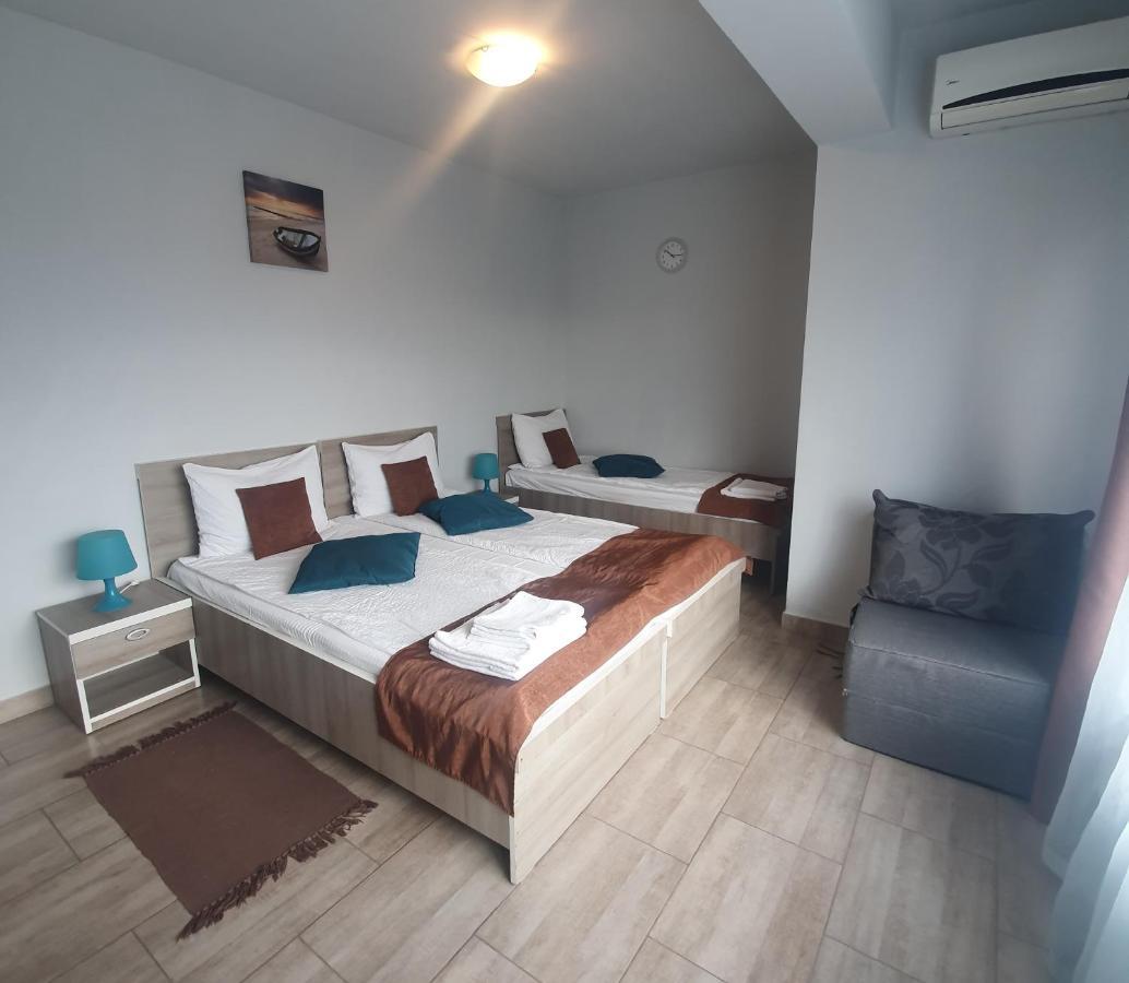 Sunny Family Vila Constanta Hotel Екстериор снимка